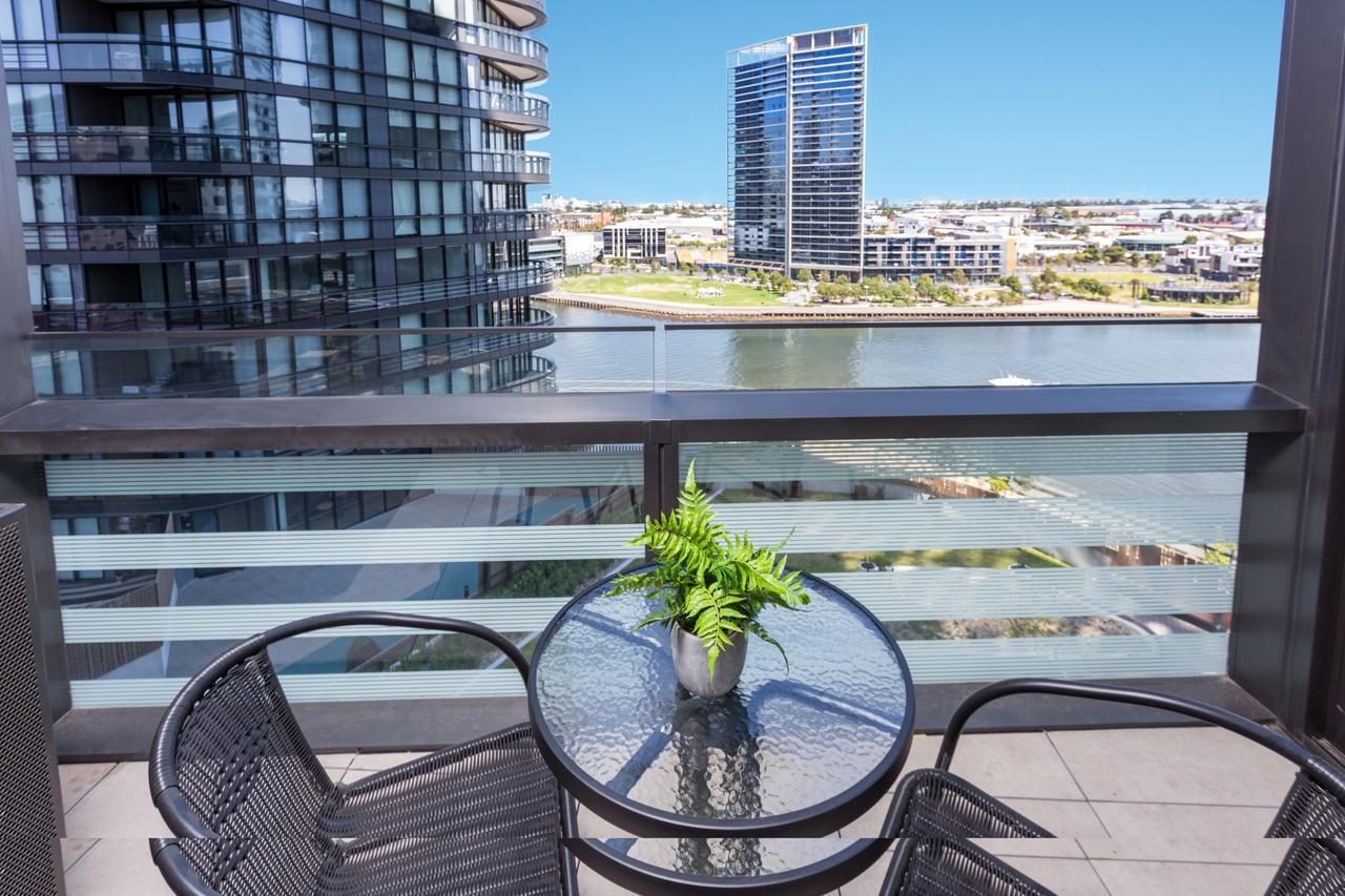 Wyndel Apartments - Riverside On Collins Melbourne Exterior foto